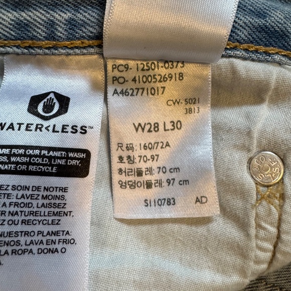 Women’s Levi’s 501 denim jeans light wash - Picture 9 of 9